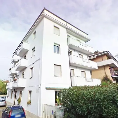 Apartment Manin Private - Very Close To The Sea Pescara