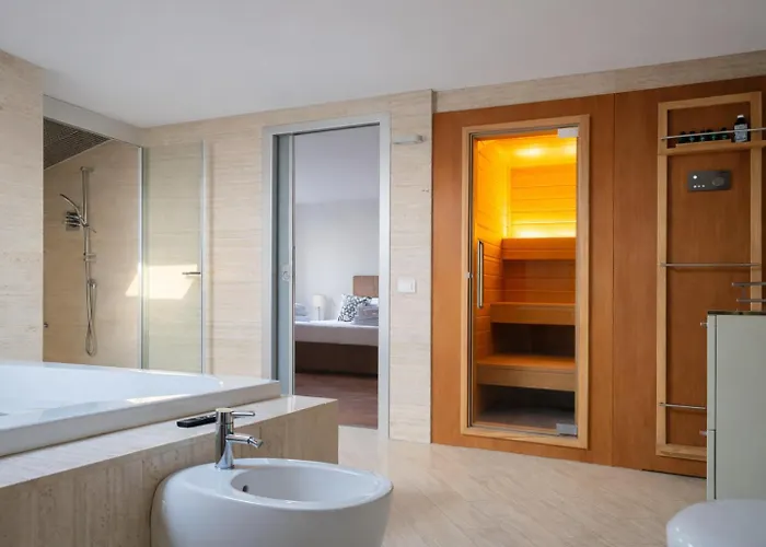 Manin Private Spa, Luxury Very Close To The Sea Apartman *