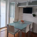 Manin Private Spa, Luxury Apartment Very Close To The Sea - Umbrella And Deckchair Included Apartment Pescara